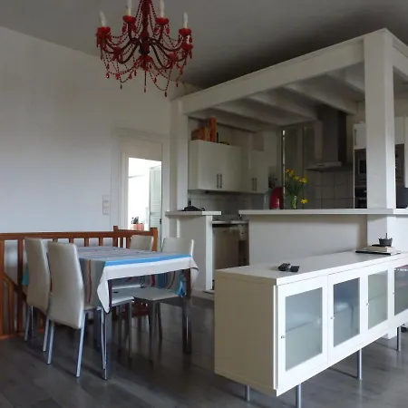 Townhouse 800 Meters From The Thermal Baths Semesterbostad *